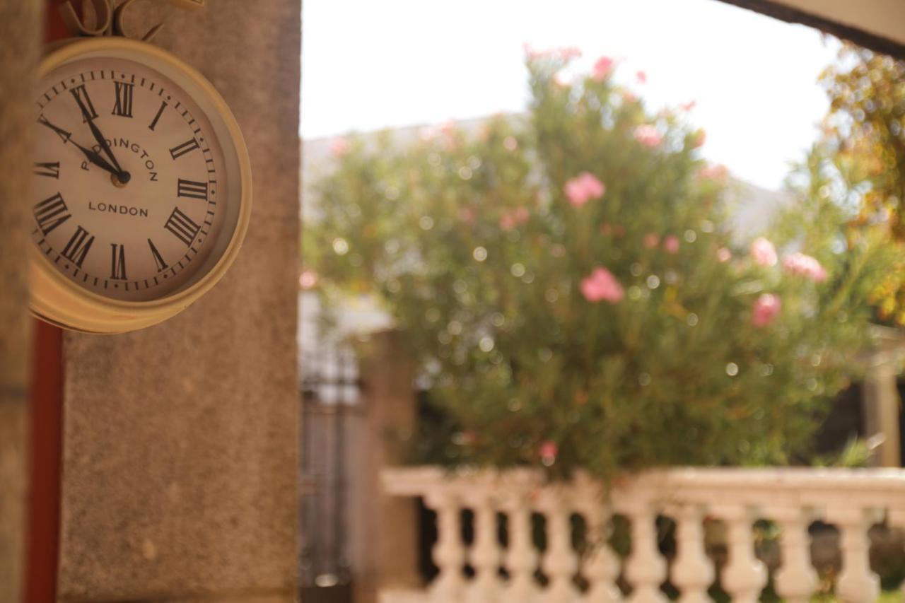 Hotel Villa Maria Fuentes de Bejar Ngoại thất bức ảnh