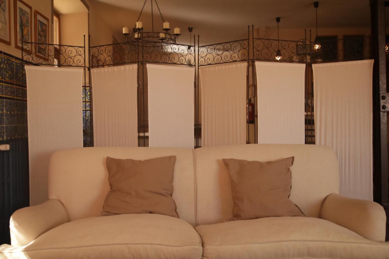 Hotel Villa Maria Fuentes de Bejar Ngoại thất bức ảnh