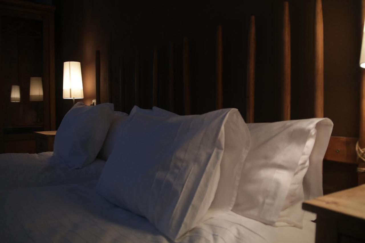 Hotel Villa Maria Fuentes de Bejar Ngoại thất bức ảnh