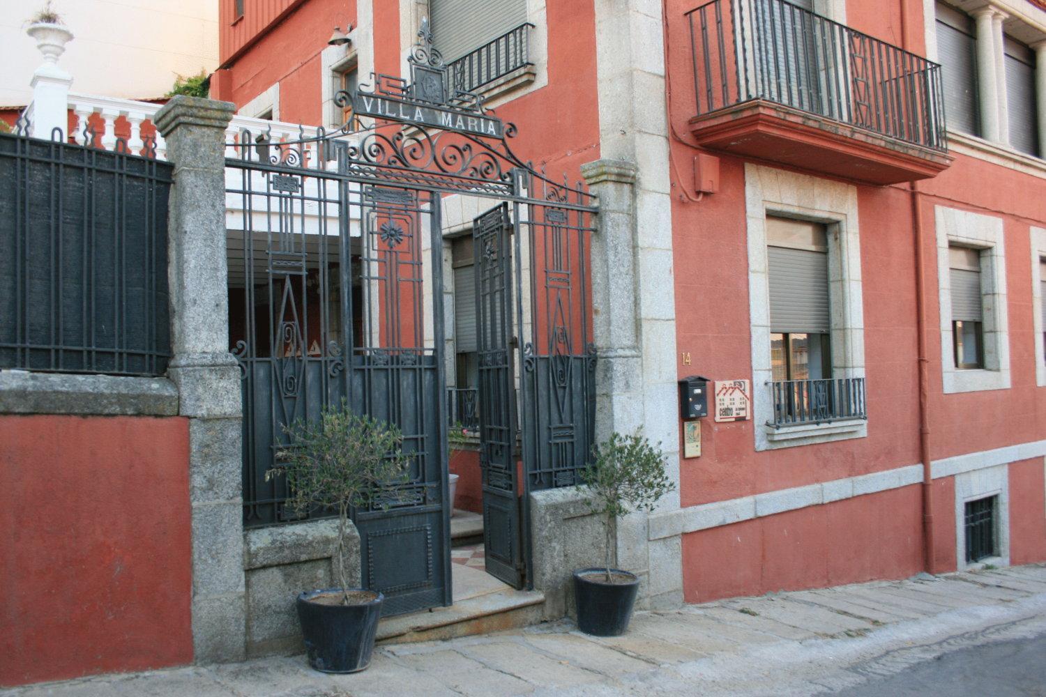 Hotel Villa Maria Fuentes de Bejar Ngoại thất bức ảnh